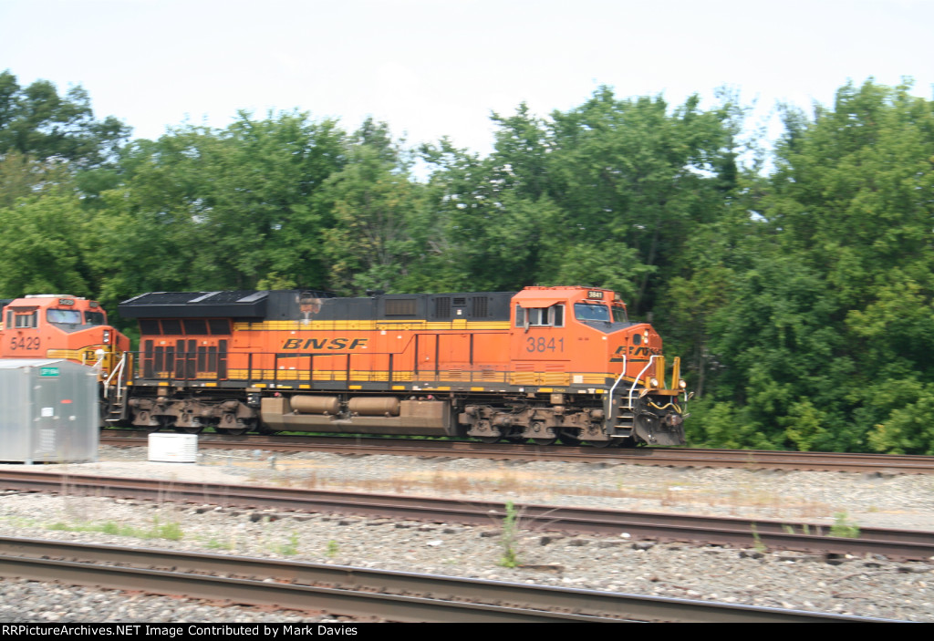 BNSF 3841